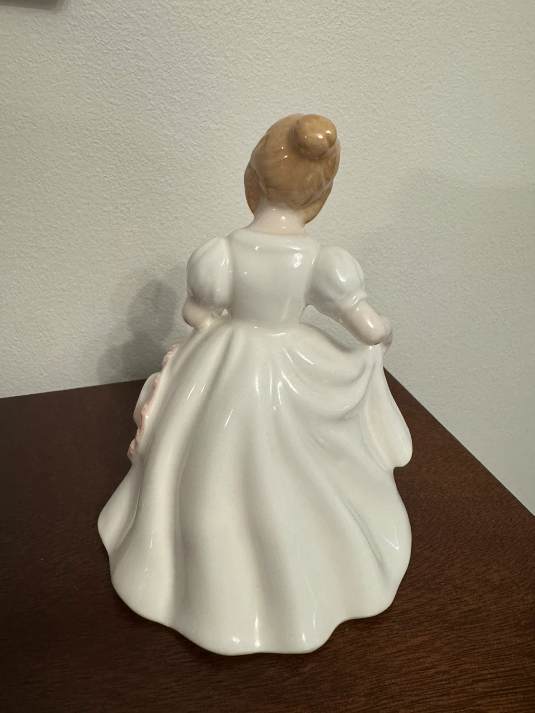 Royal Doulton Amanda Figurine - photo 2