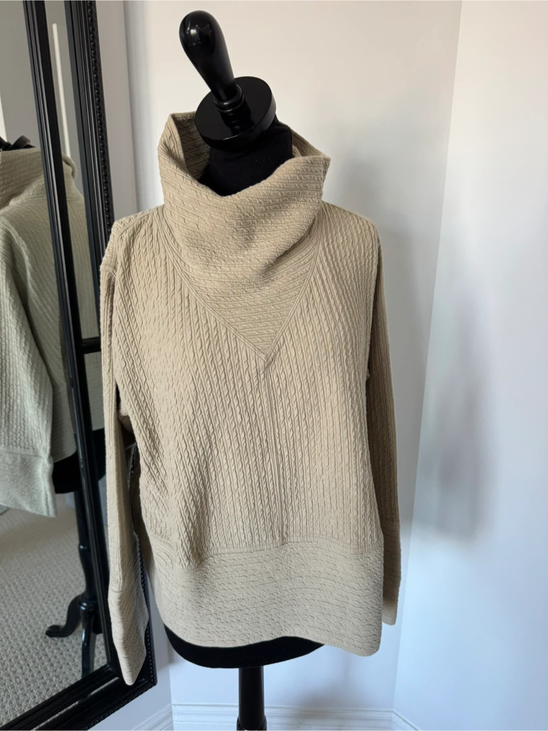 Lululemon Retreat Yourself Pullover xs/s