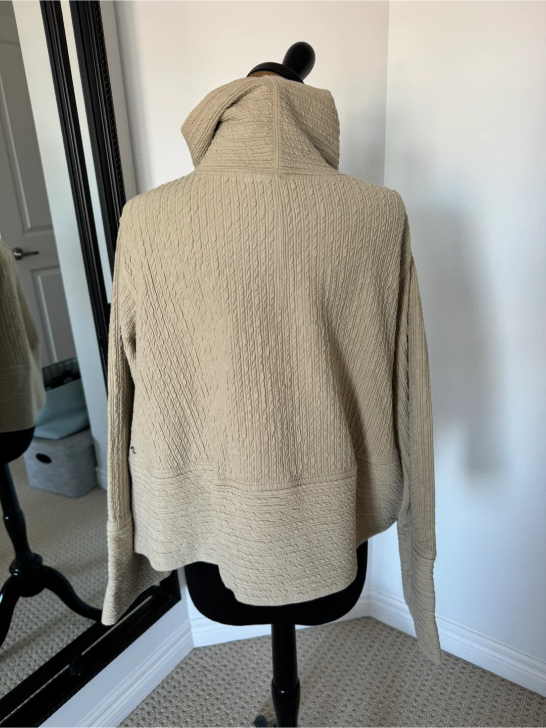Lululemon Retreat Yourself Pullover xs/s - photo 2