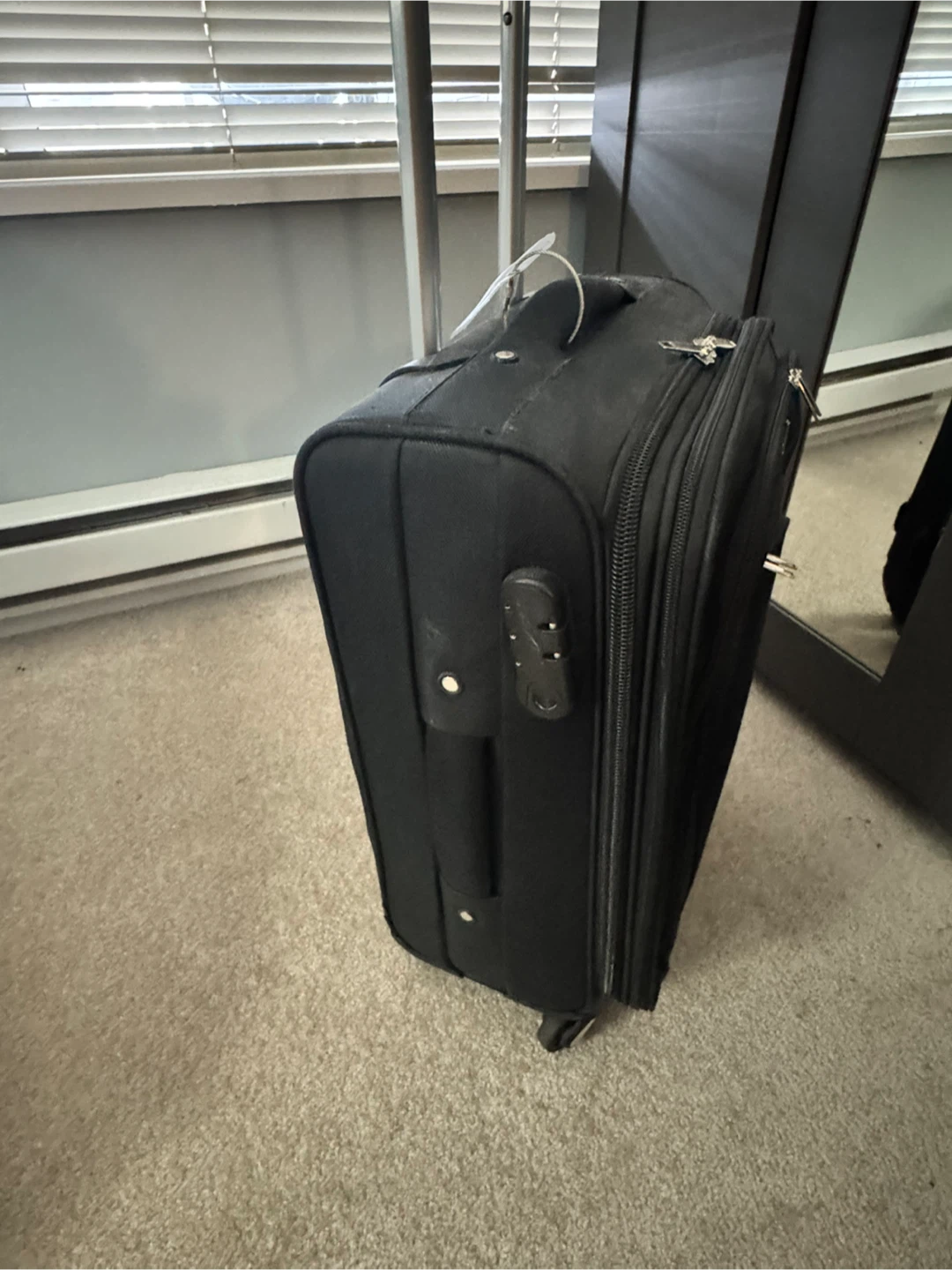 Black Rolling Suitcase with Telescopic Handle - photo 4