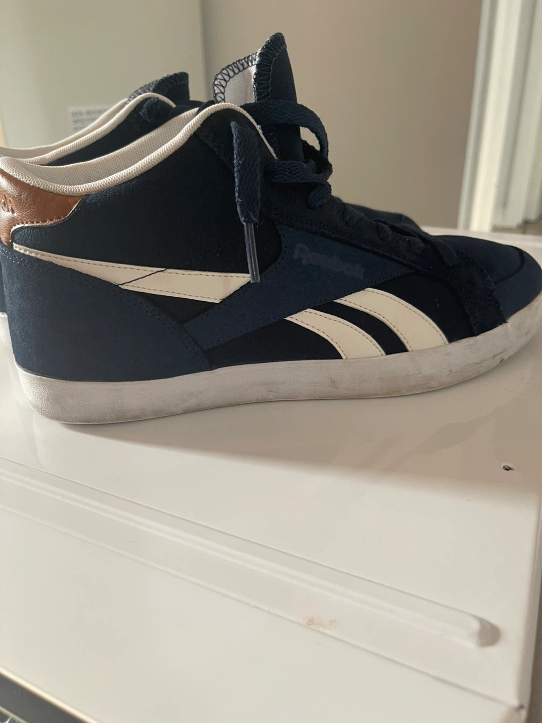 Reebok Men's Navy Mid-Top Sneakers - Size 10