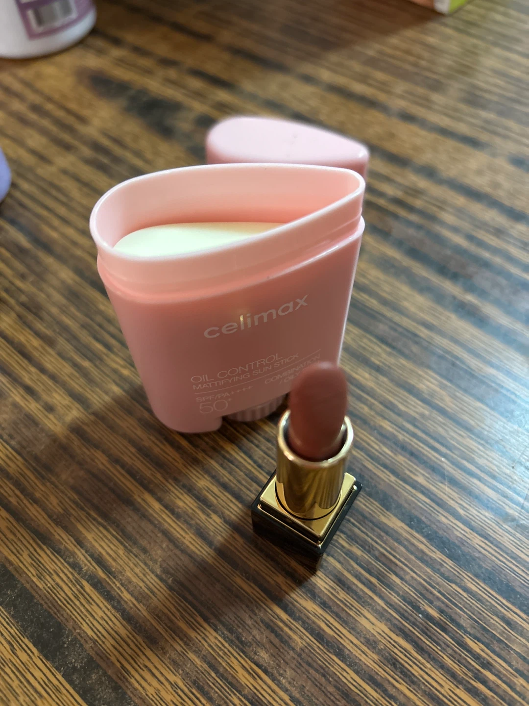 Free sunblock,lotion,lipstick,sanitizer - photo 3