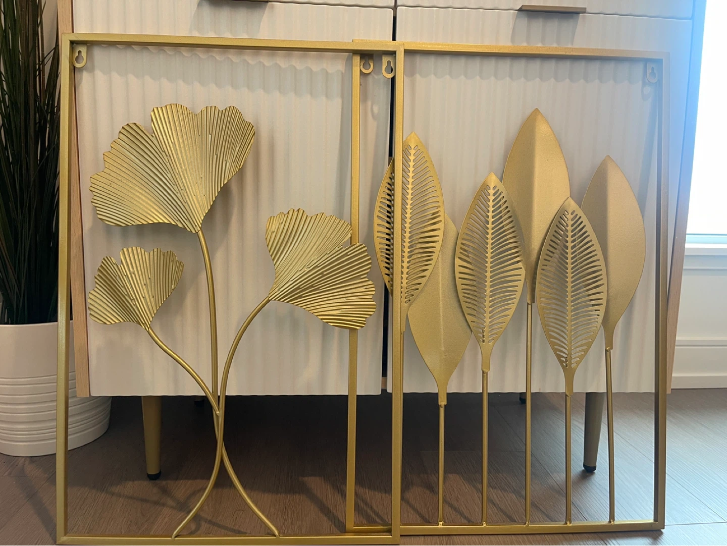 Gold Metal Wall Art Leaf Design (Set of 2)