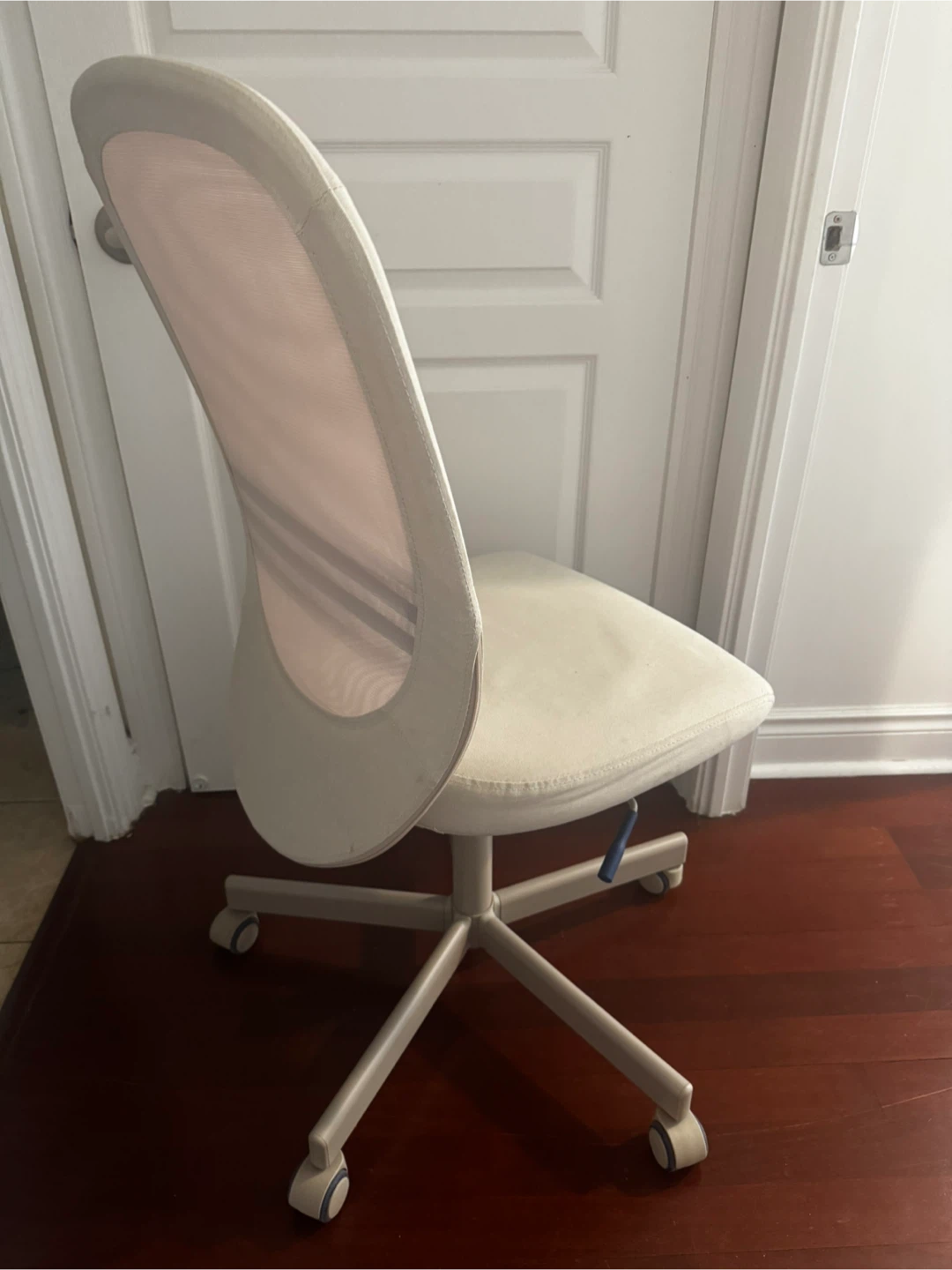 Office Chair - photo 2
