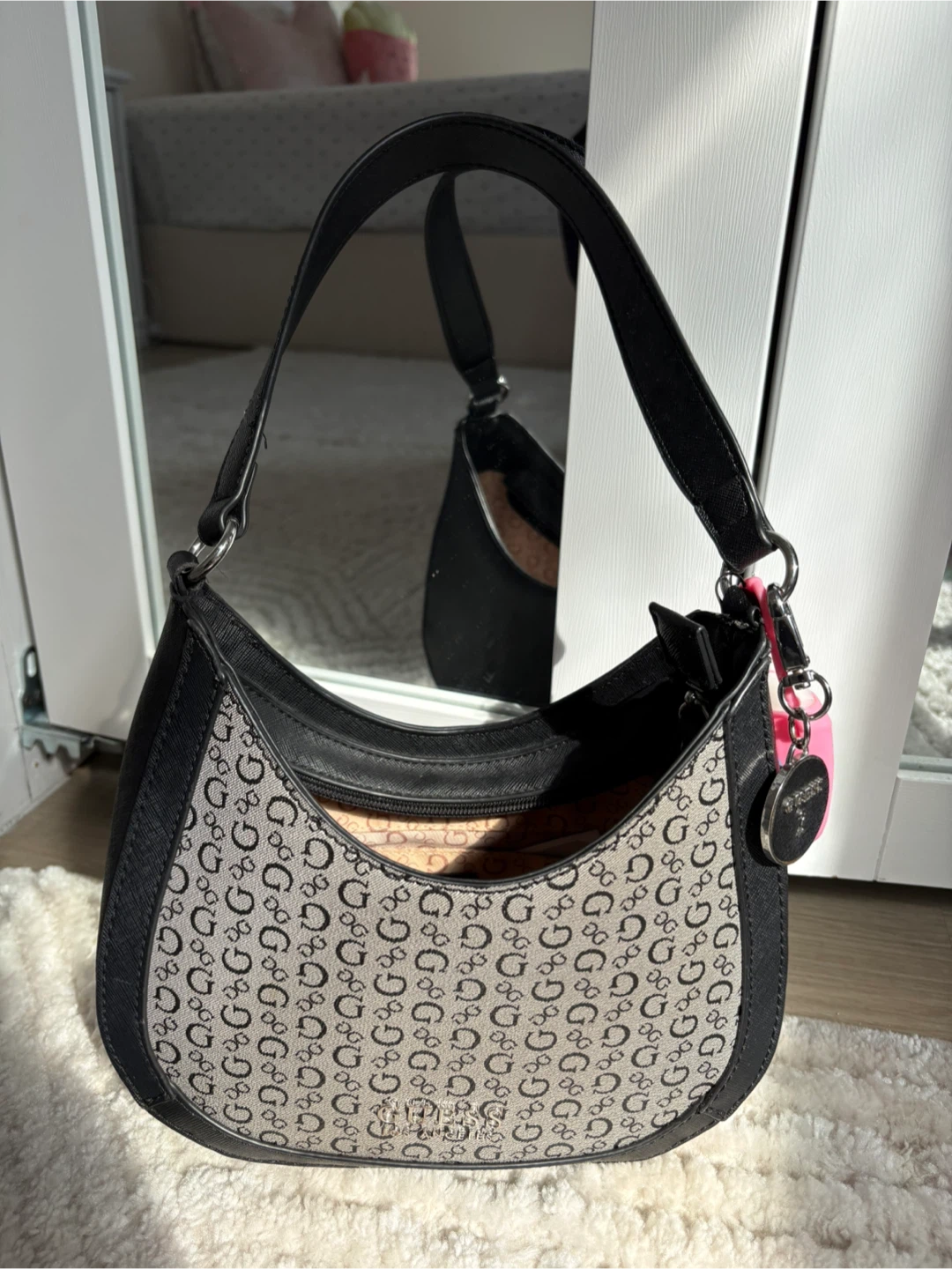 Guess shoulder bag