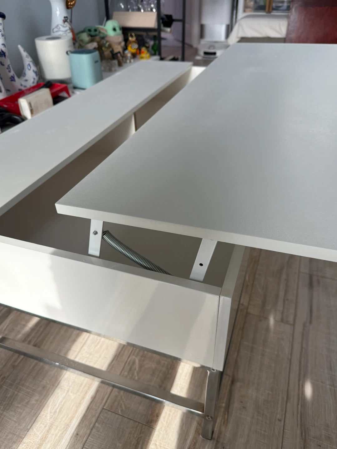 White Lift-Top Coffee Table - photo 2
