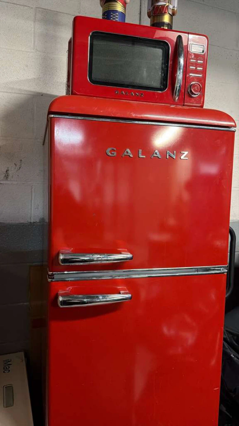 Galanz Retro Red Mini Fridge and Microwave Combo - photo 2