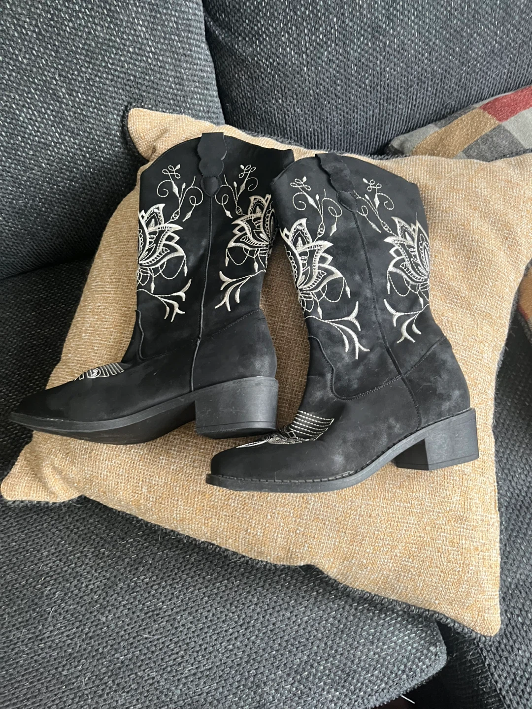 Black Cowboy Boots with White Embroidery