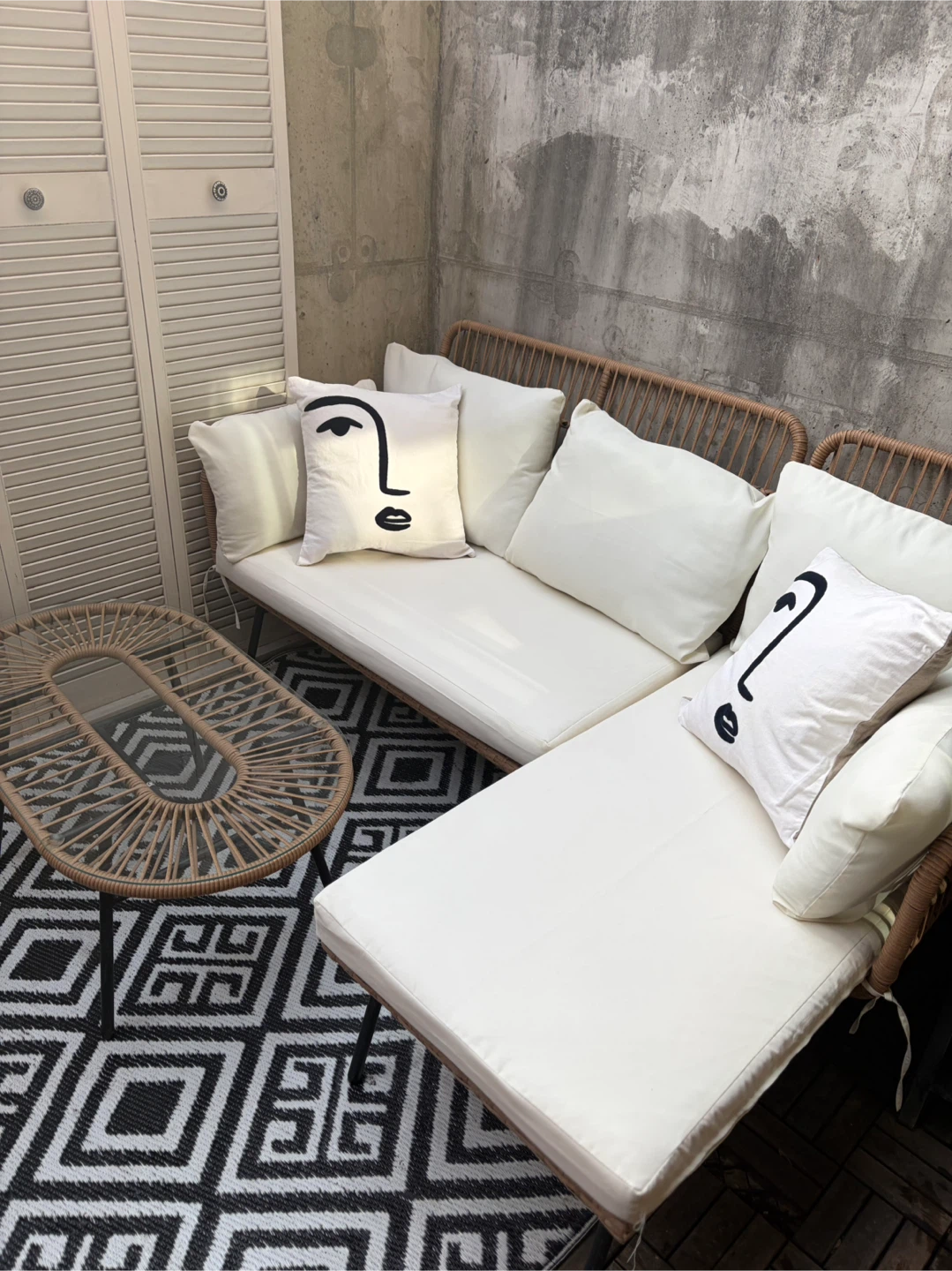 4 Person Patio Conversation Set with Cream Cushions - photo 3