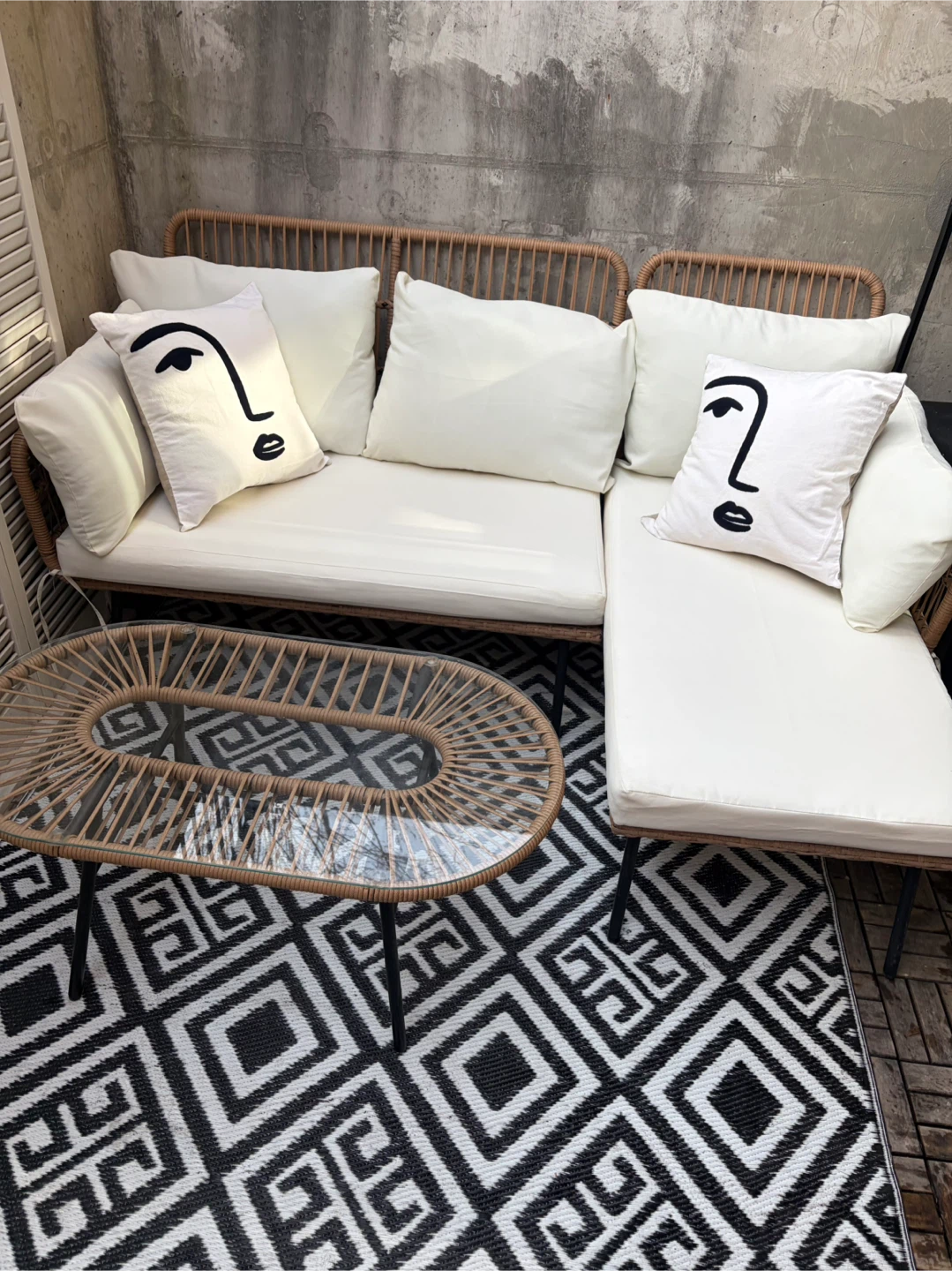4 Person Patio Conversation Set with Cream Cushions