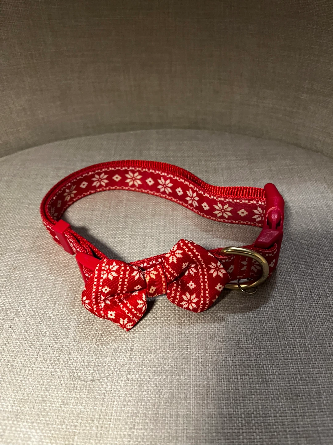 Red Snowflake Dog Collar with Bowtie