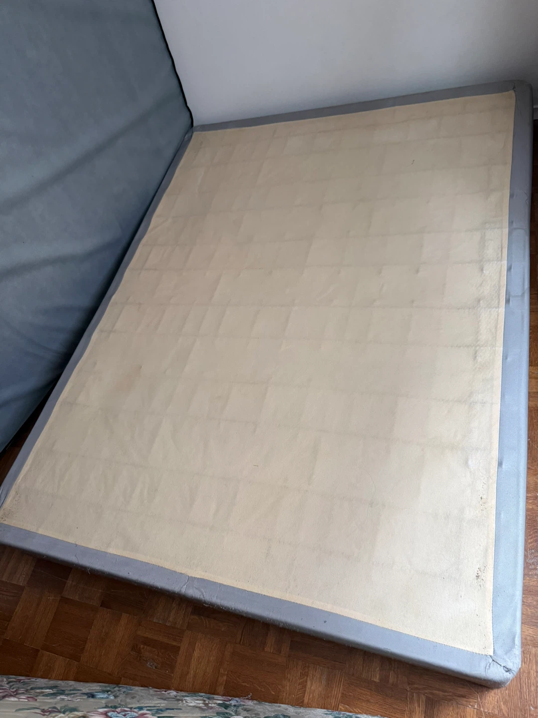 Queen Size Mattress and Box Spring Set - photo 2
