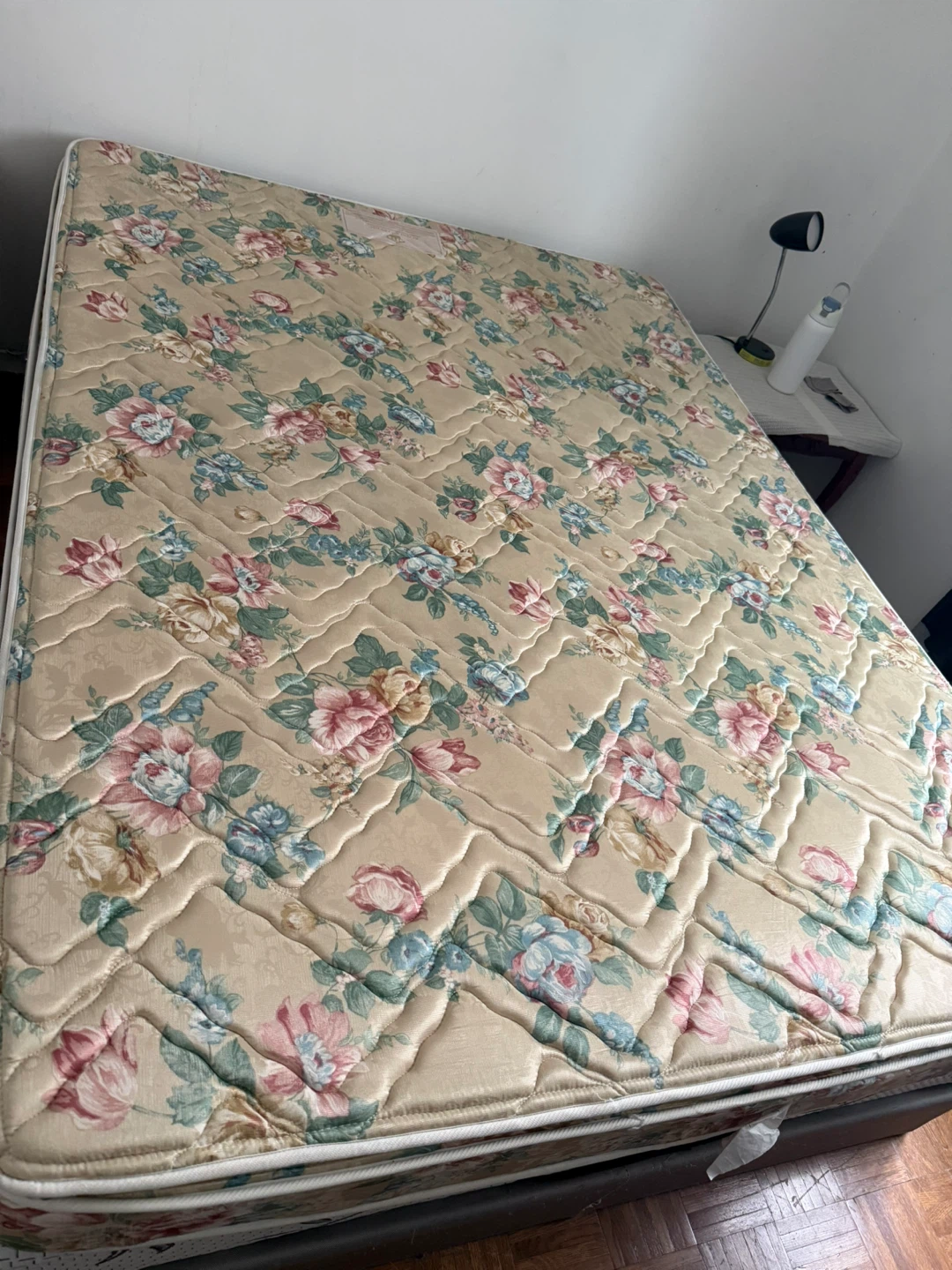Queen Size Mattress and Box Spring Set