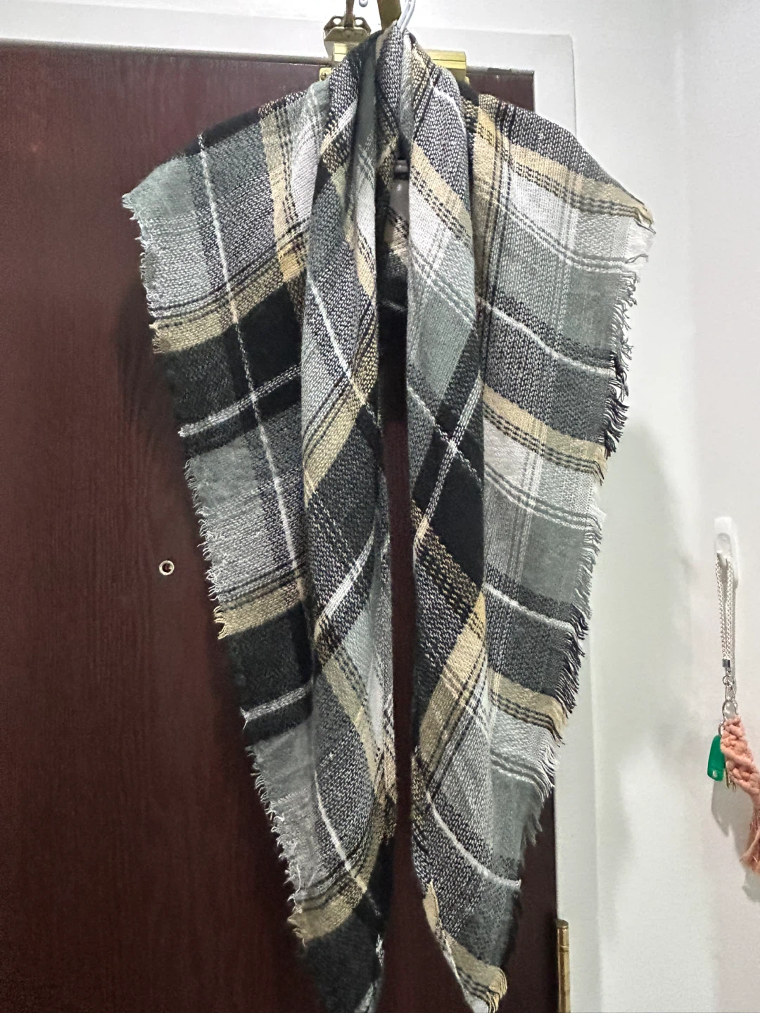 Grey Plaid Triangular Scarf - photo 3