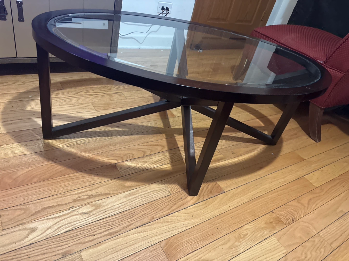 Glass and wood Coffee table . Garage pick up - photo 3