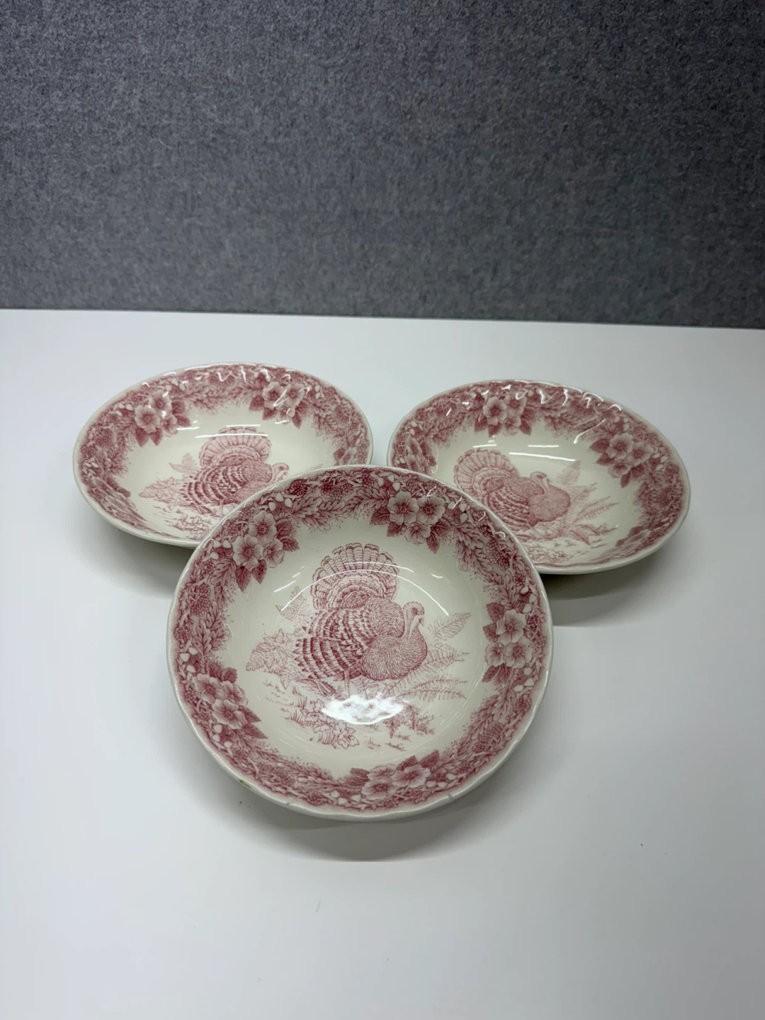 Queen's "Thanksgiving" Bowls - Set of 3 - photo 2