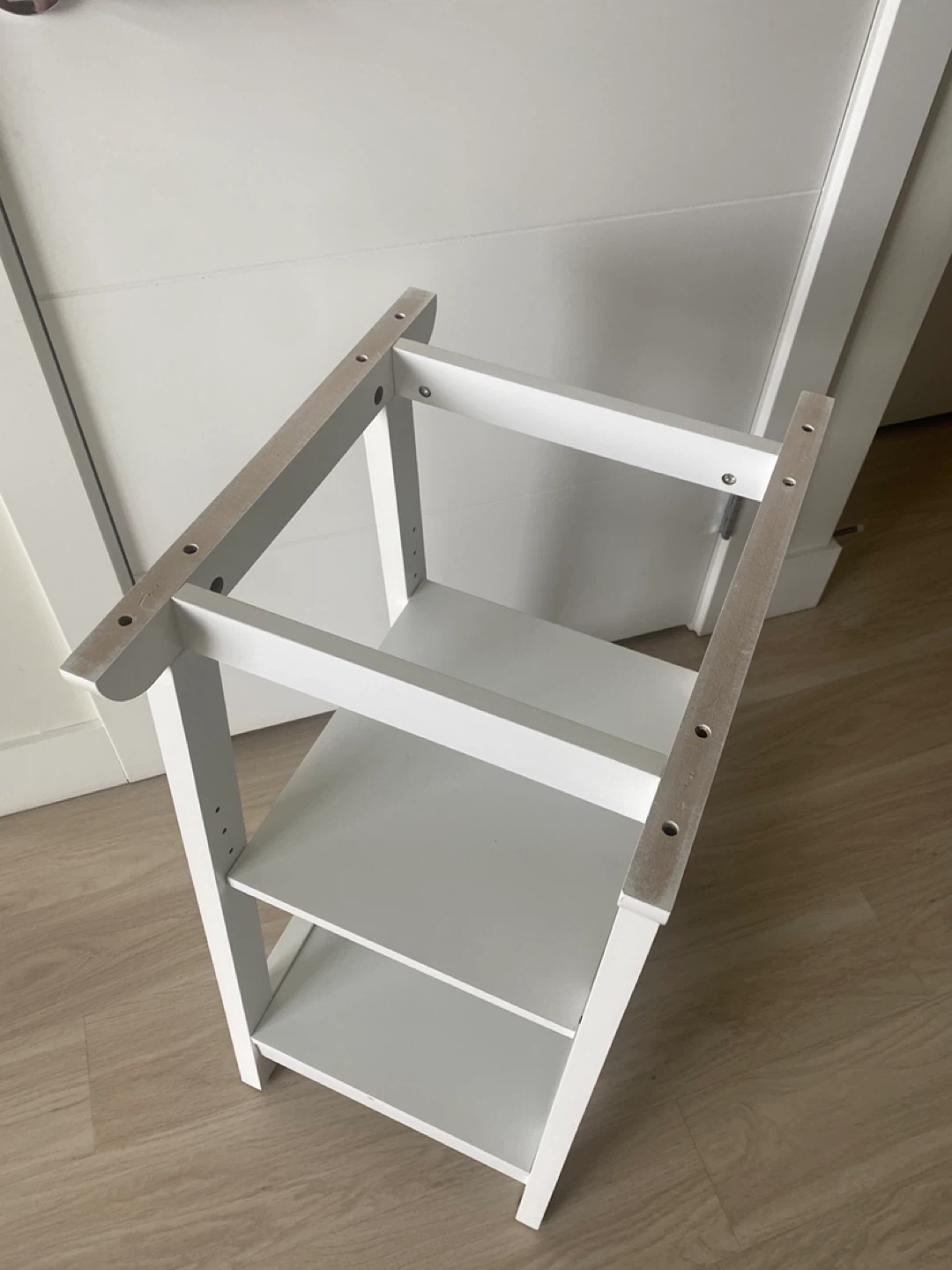White 3-Tier Shelf Unit - photo 2