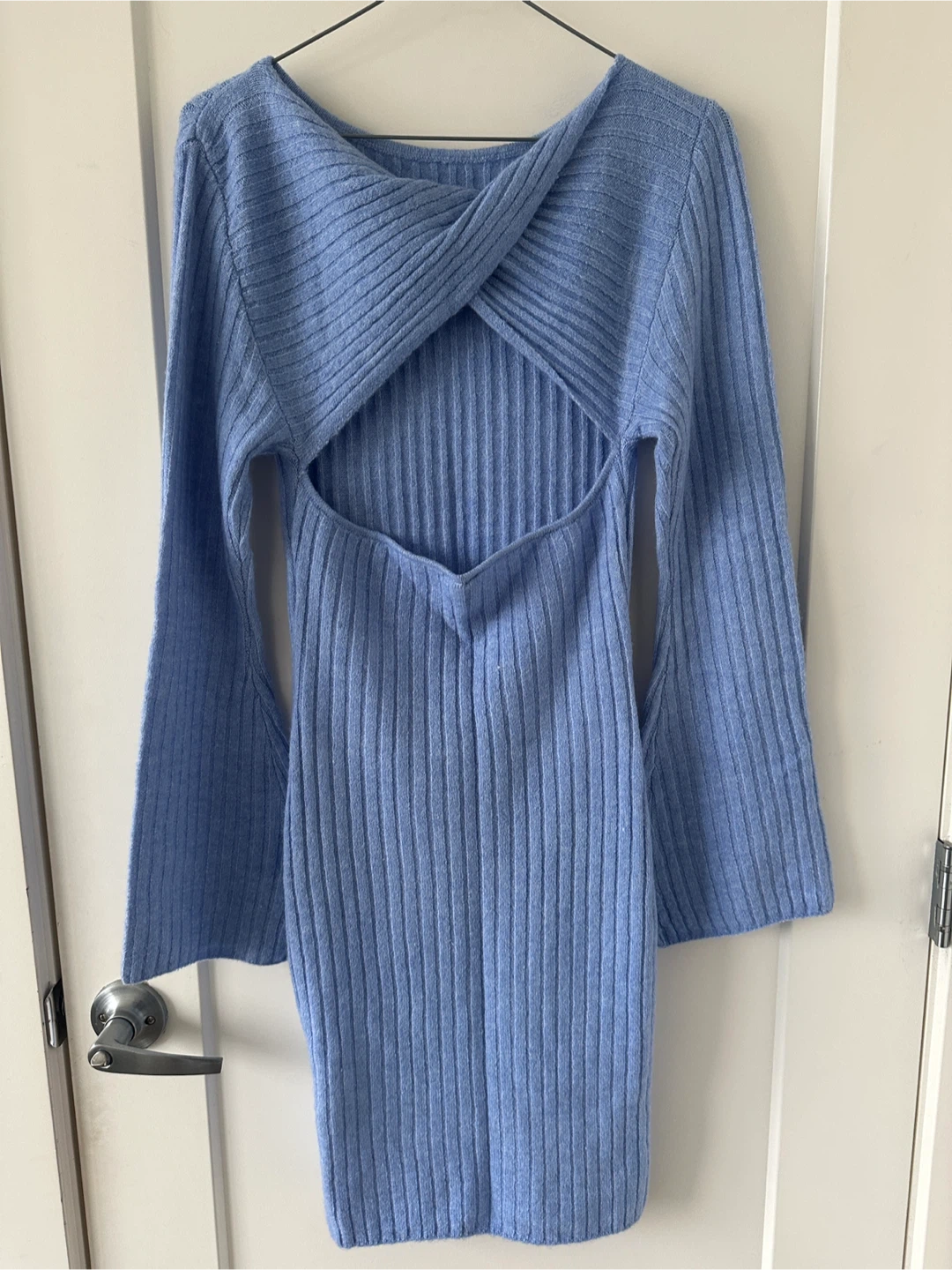 Light Blue Ribbed Knit Cutout Dress - photo 3