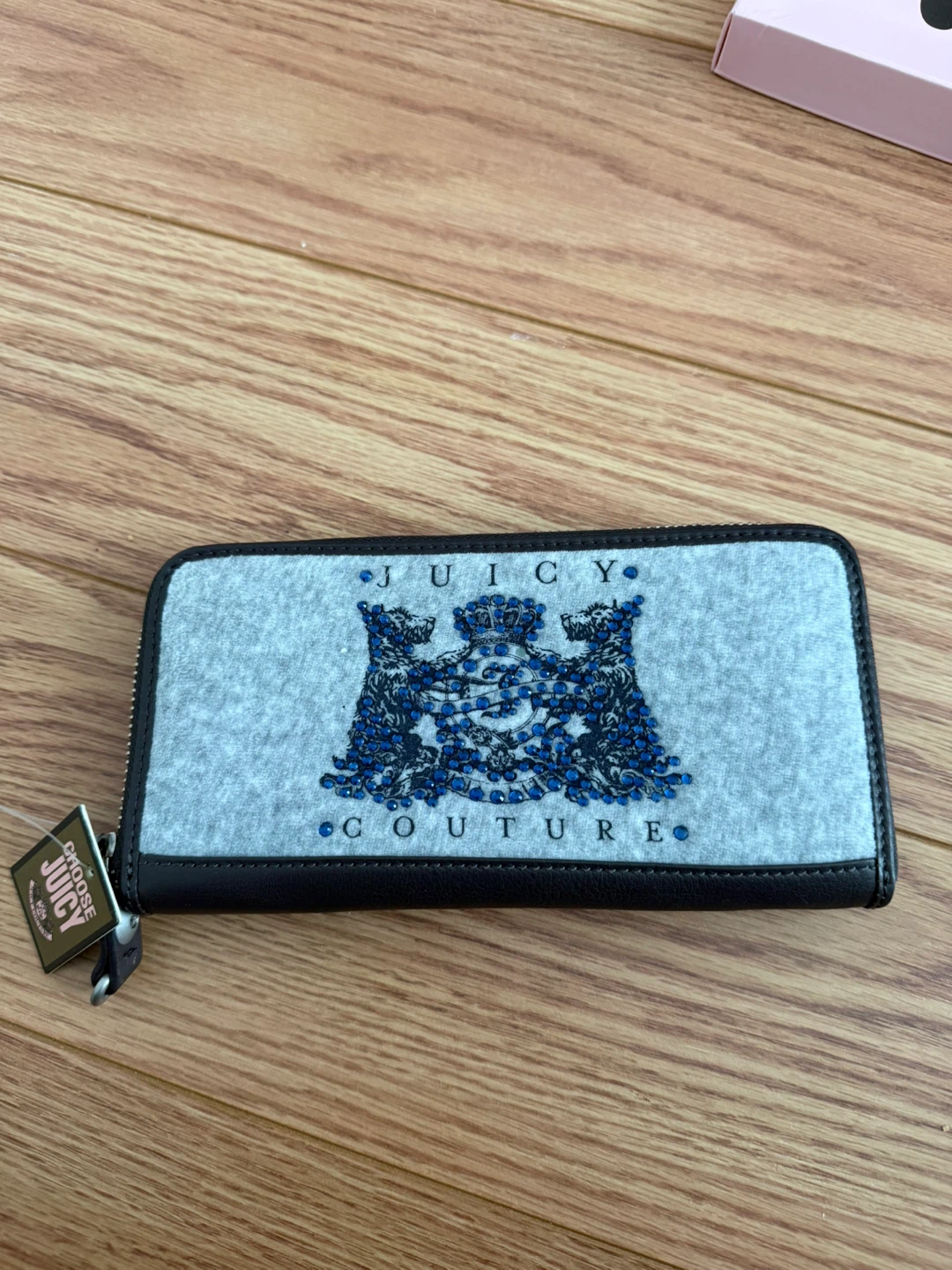 Juicy Couture Zip Around Wallet - photo 2