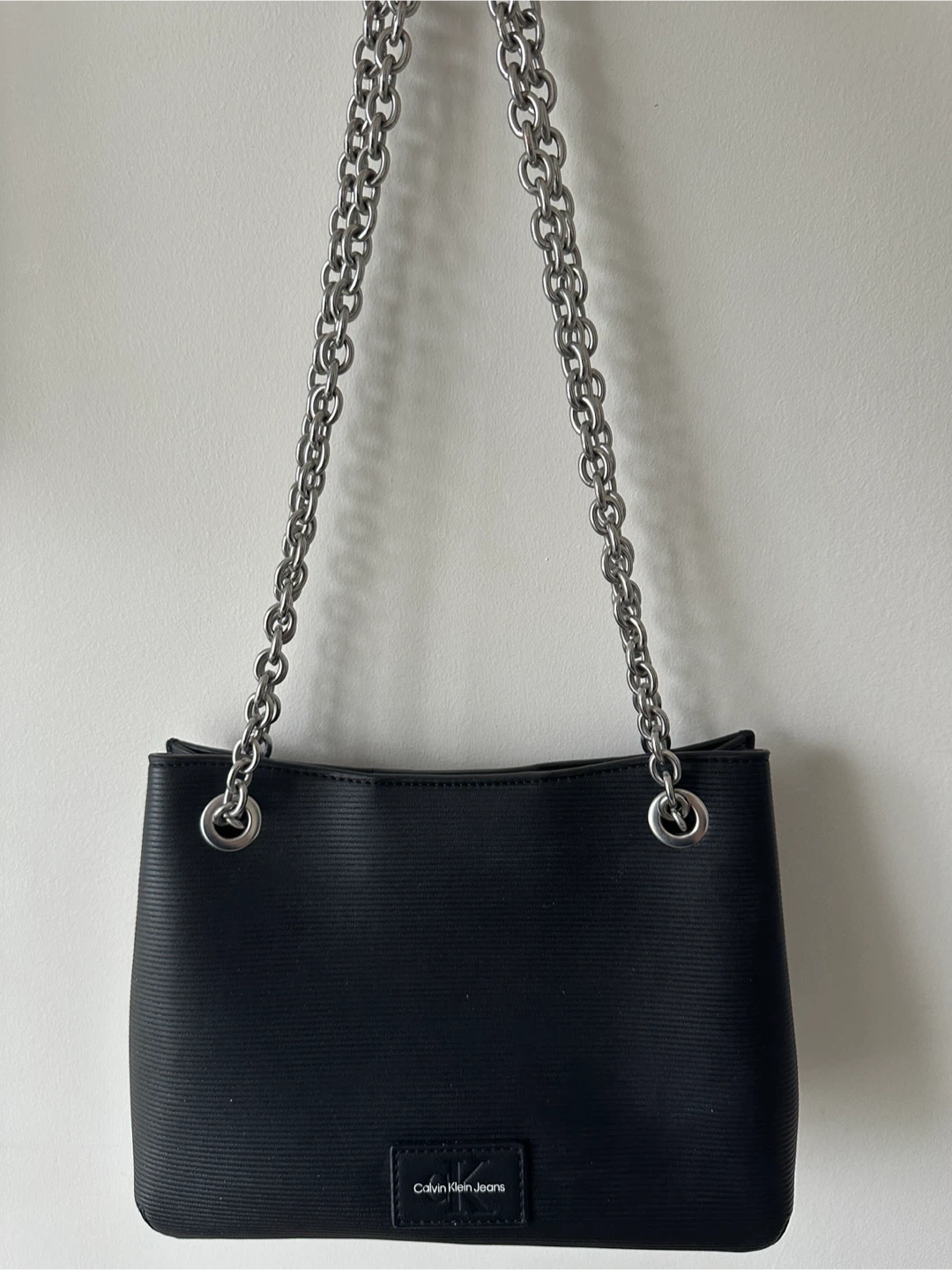 Calvin Klein Jeans Black Shoulder Bag with Chain Strap