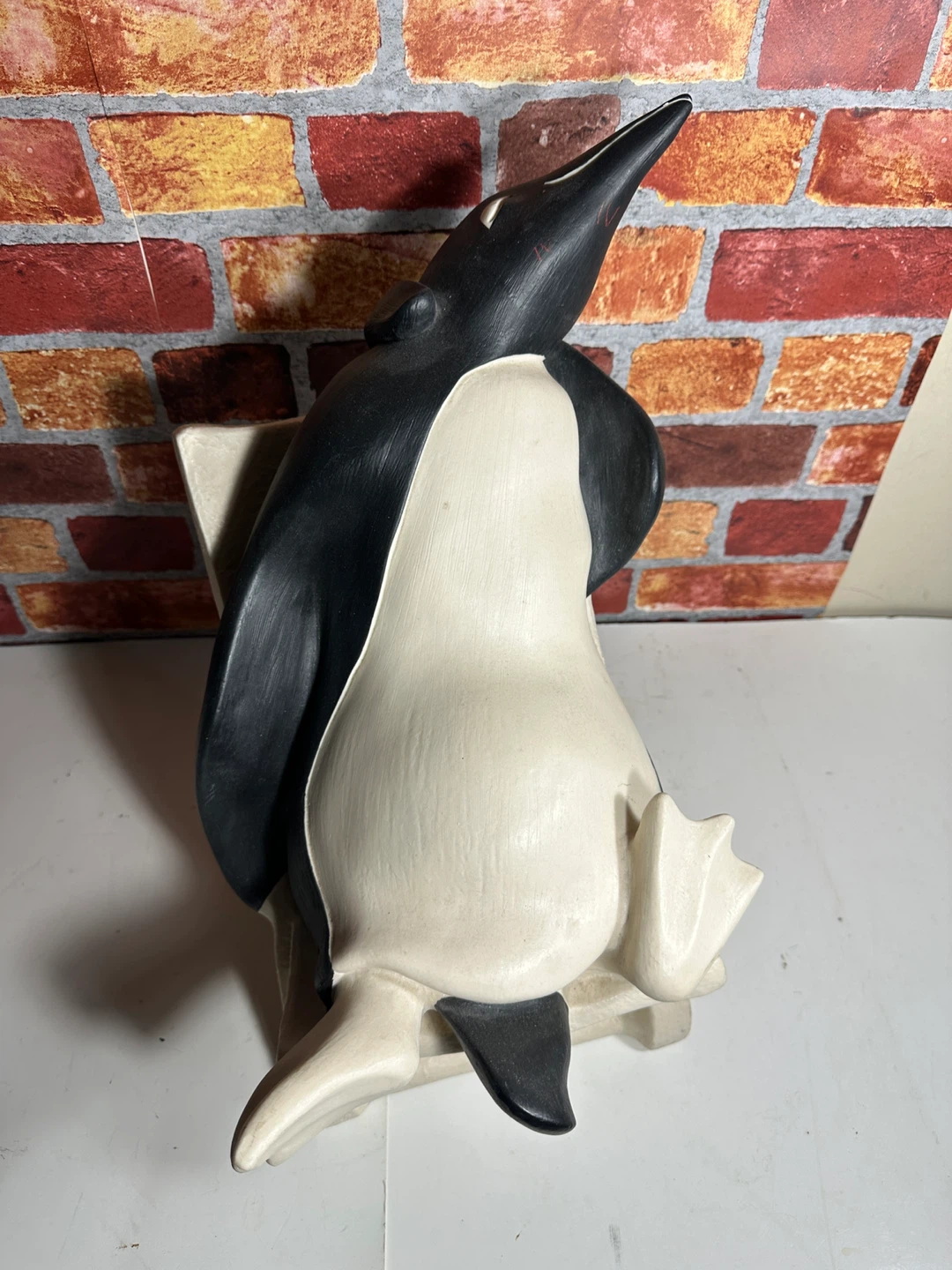 Ceramic Penguin Statue Figurine - photo 3