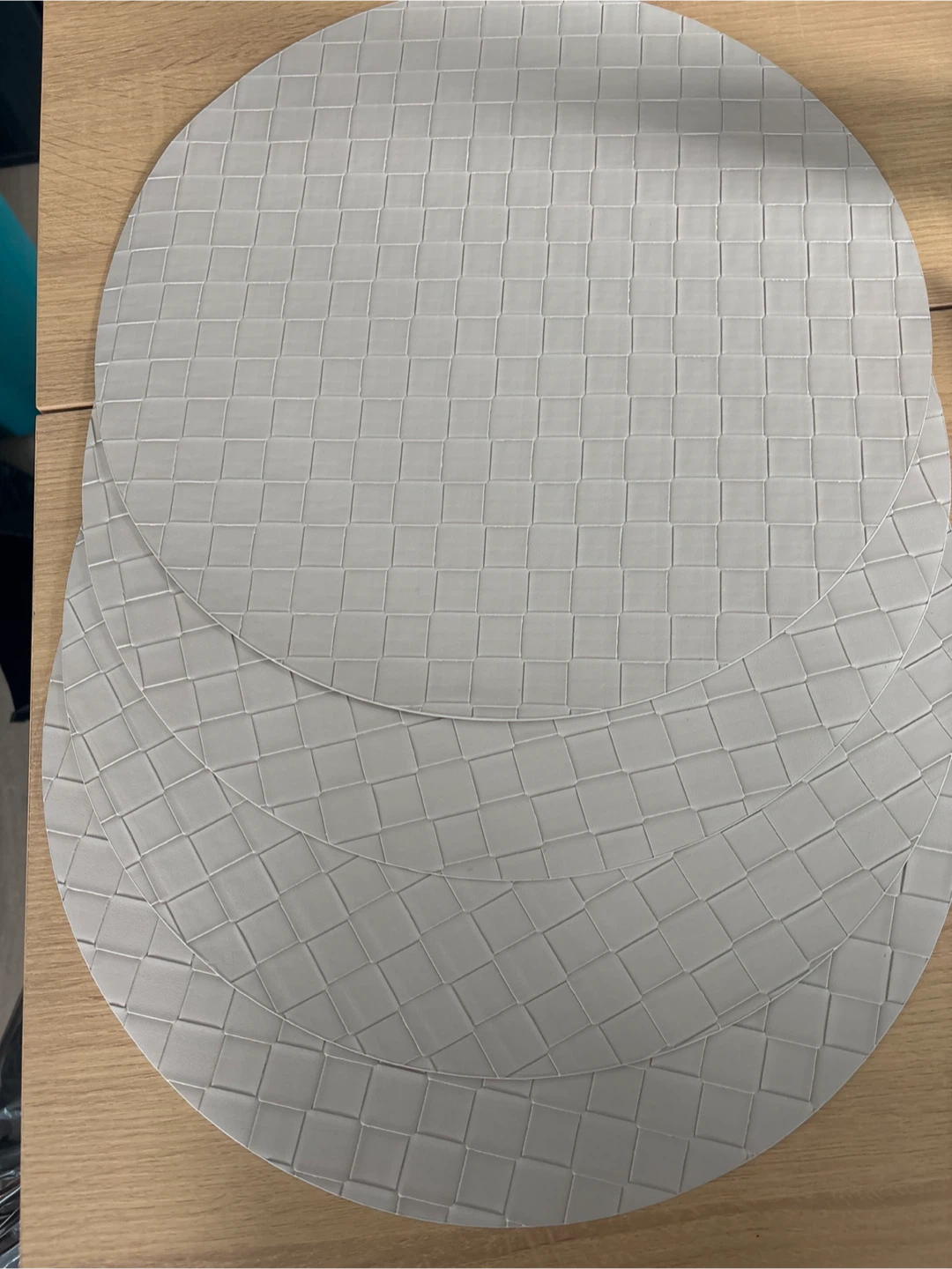 Set of 4 38cm Round Grey Placemats