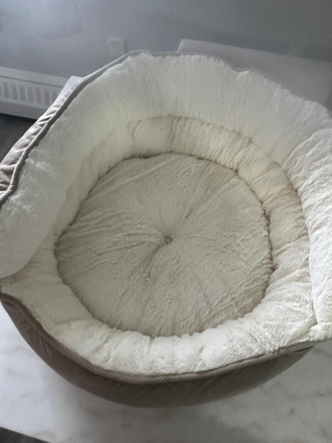 Plush Pet Bed - Taupe & Cream