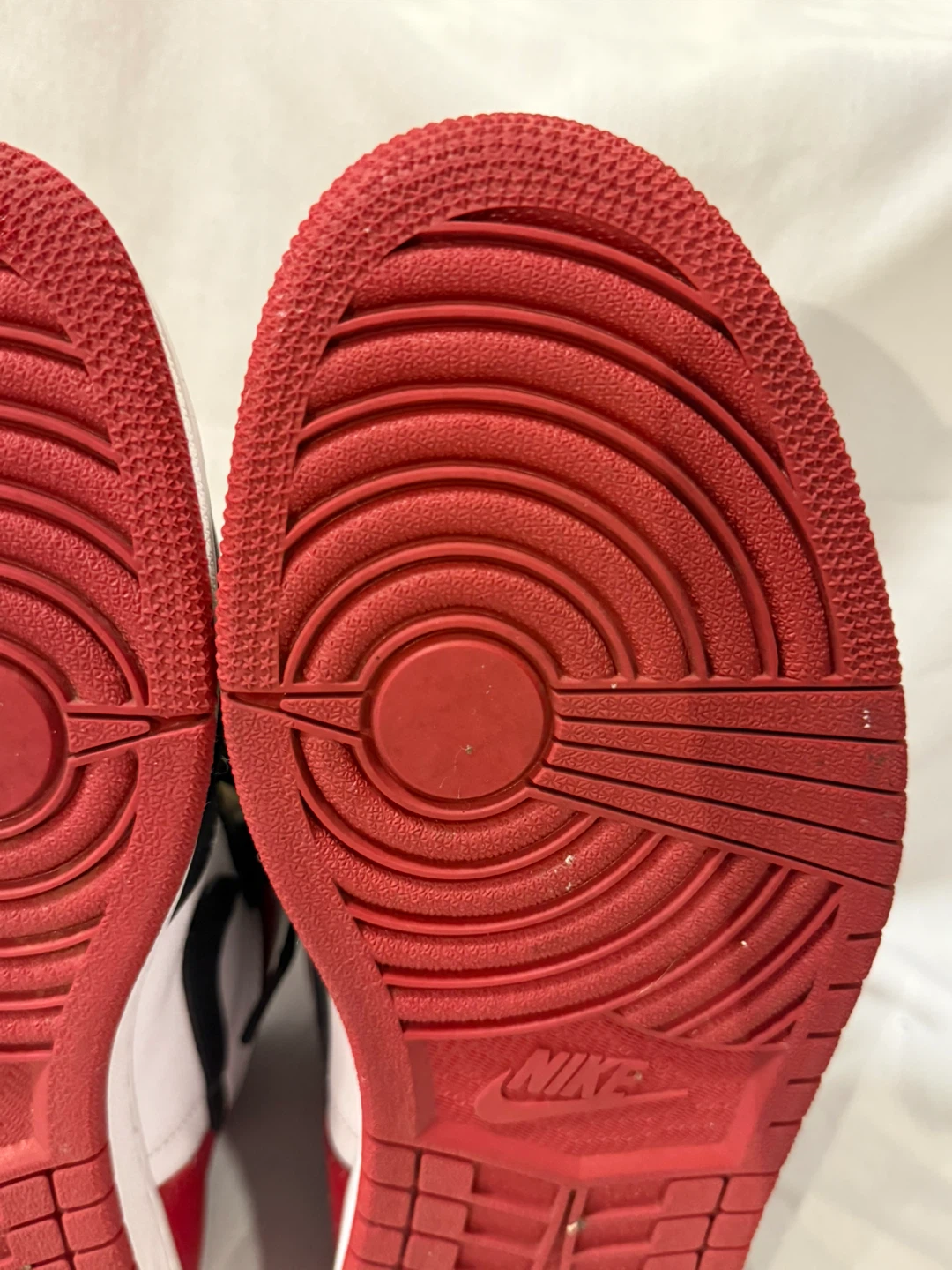 Air Jordan 1 Retro High OG "Chicago" Sneakers - photo 4