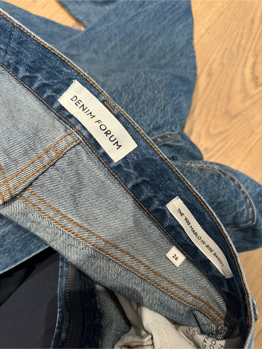 ARITZIA Denim Forum The 90’s Marlo Hi-Rise Baggy Jeans size W26 - photo 3