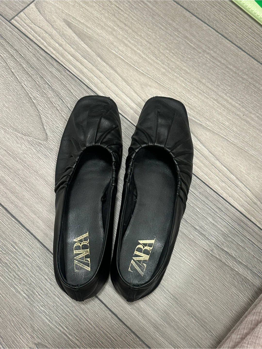 Zara flats 235mm