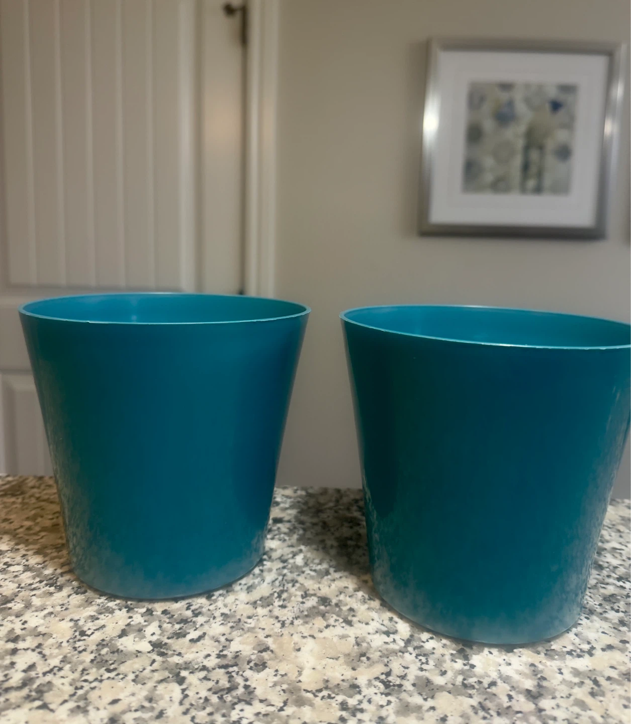 Set of 2 Teal Plastic Plant Pots