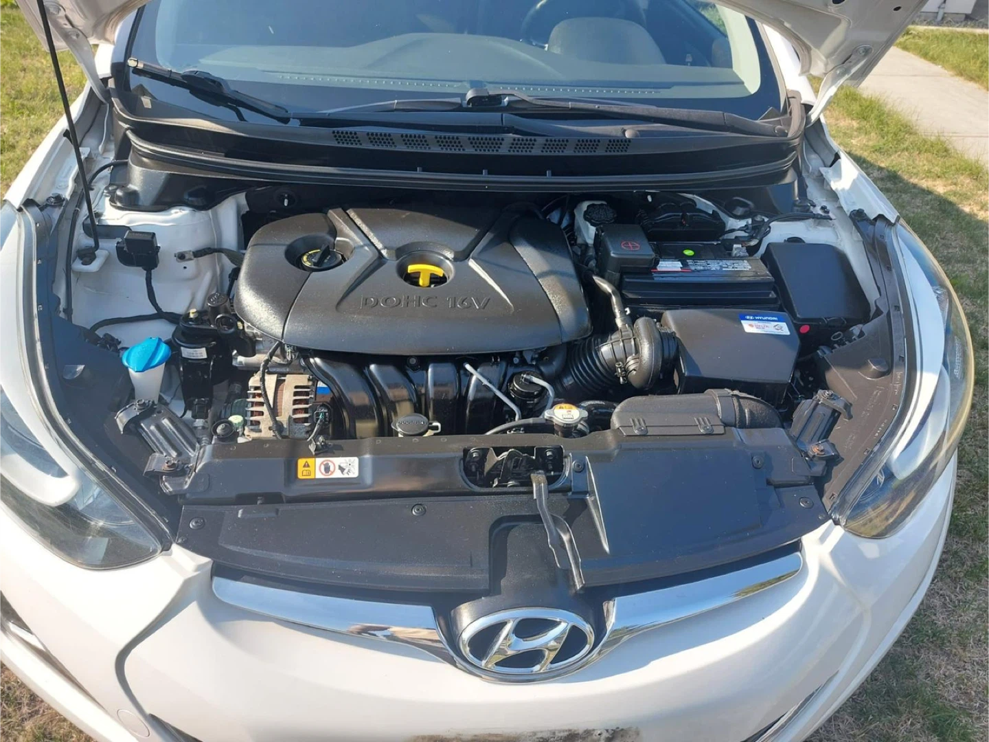 White Hyundai Elantra Sport Sedan - photo 5