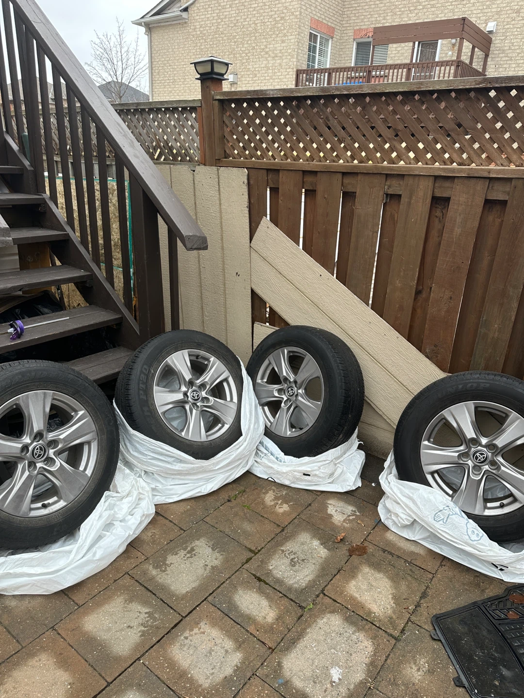 Set of 4 Dunlop Tires and Toyota Rims - photo 3