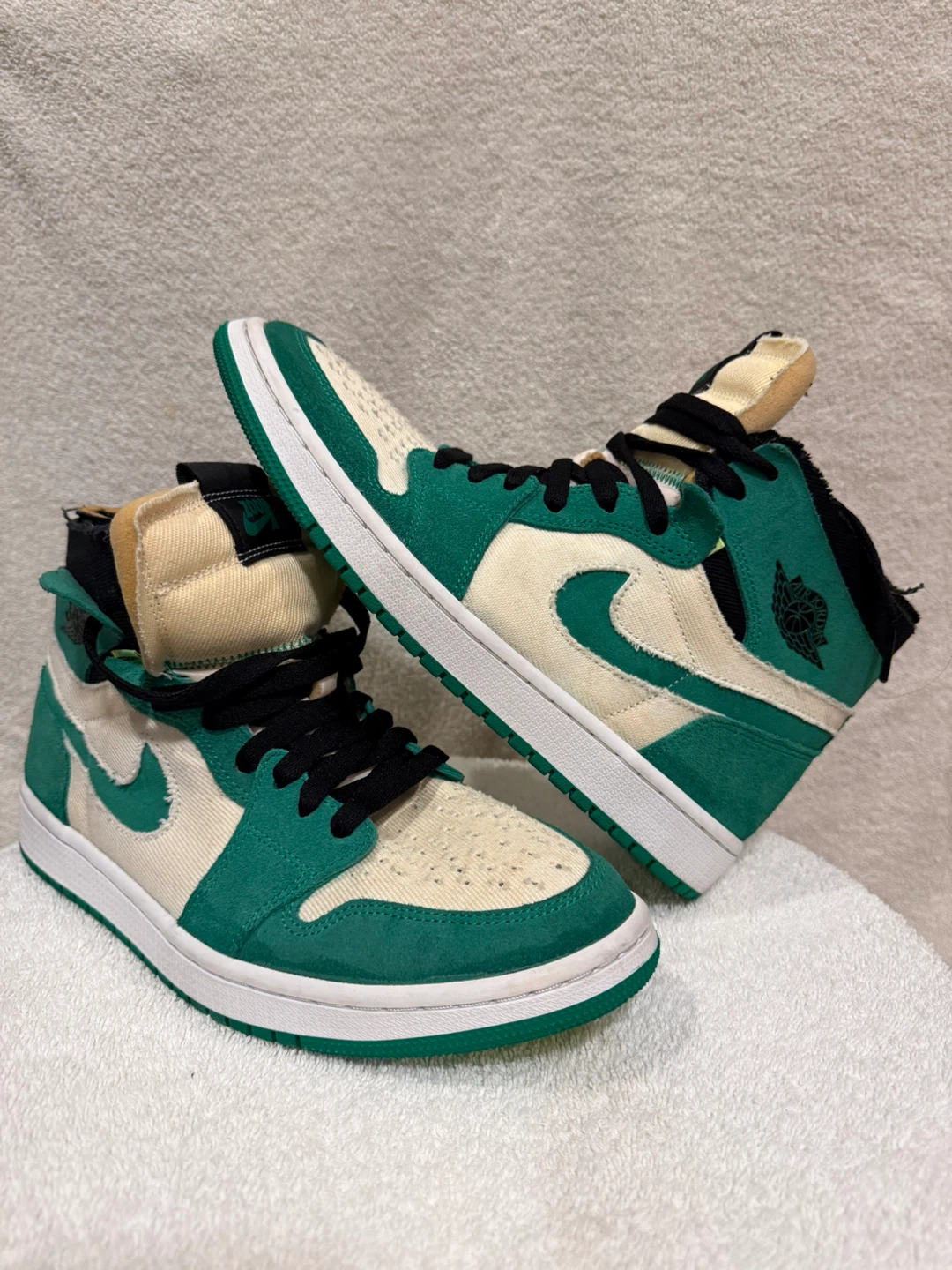 Air Jordan 1 High Zoom CMFT Sneakers - photo 3