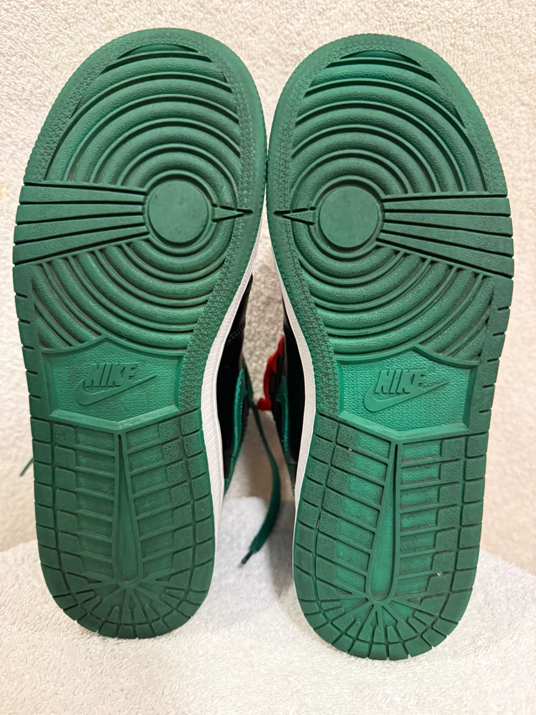 Air Jordan 1 High OG "Celtics" Sneakers - photo 4