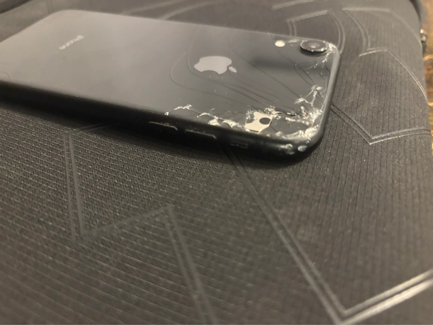 iPhone XR 64G - photo 3