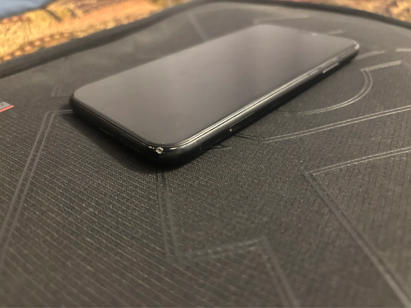 iPhone XR 64G - photo 2
