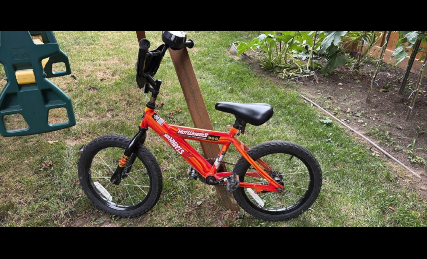 Hot Wheels Kids' Bicycle 16”