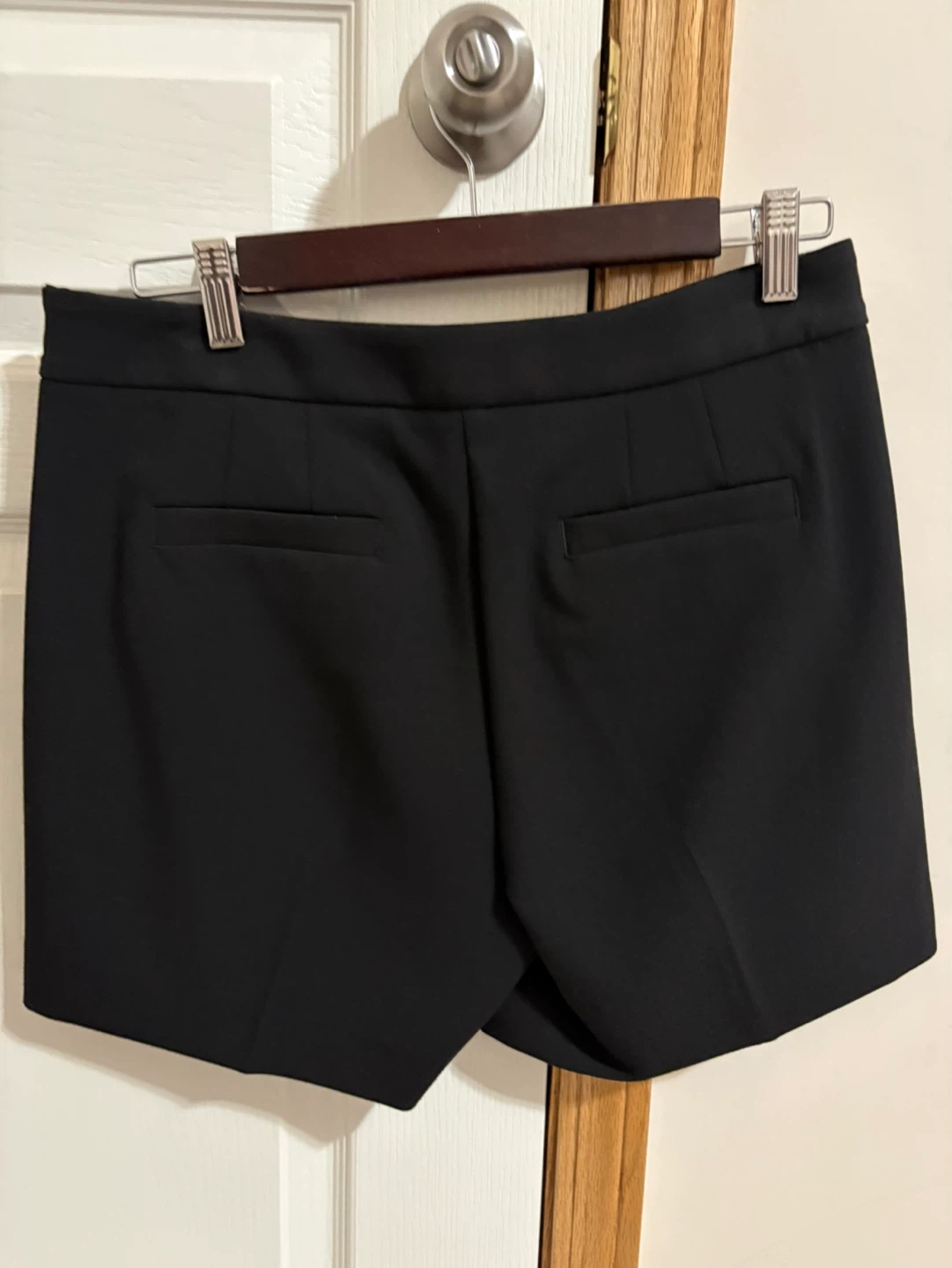 Banana Republic Black Shorts Size 4 - photo 2