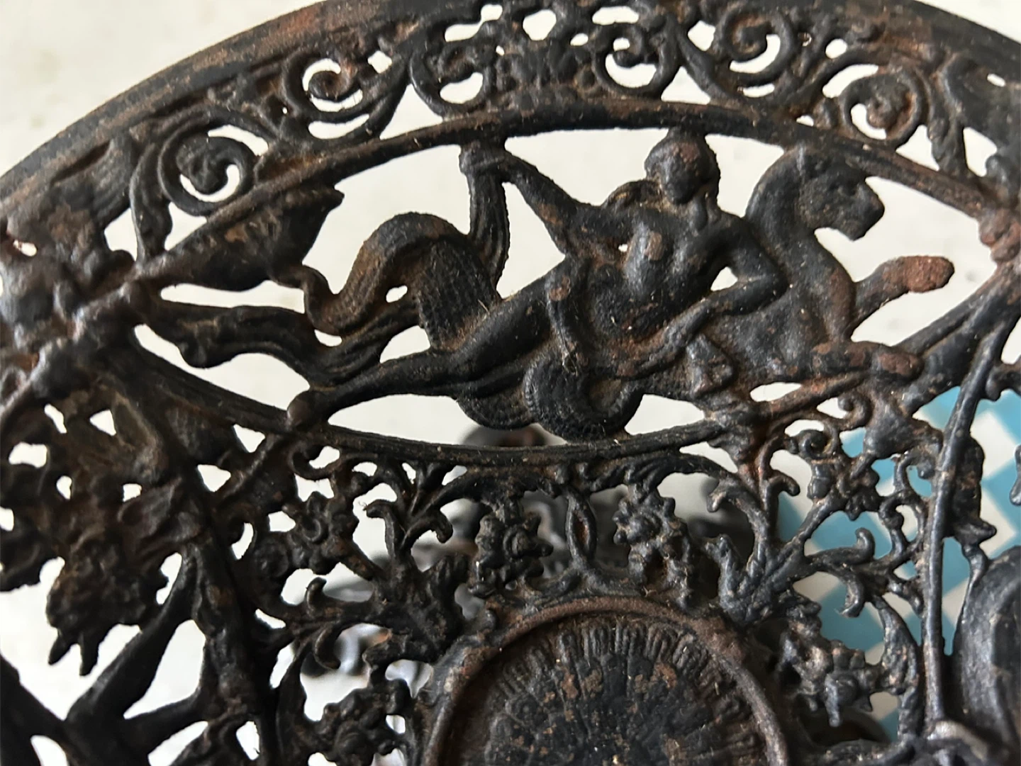 Cast Iron Decorative Stand - photo 5