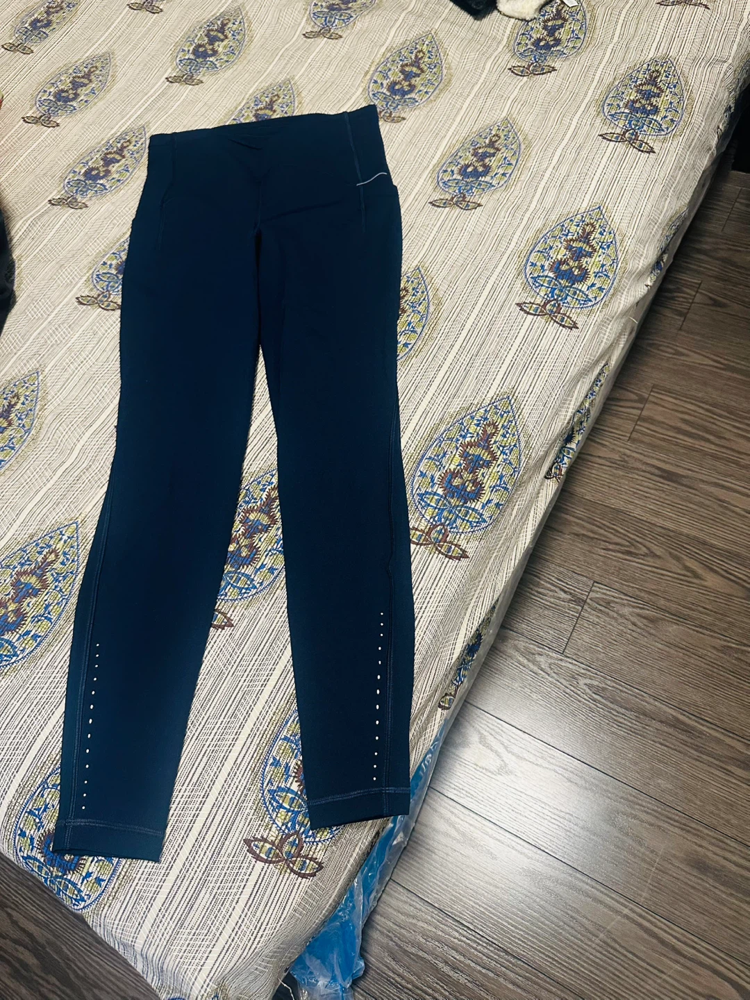 Lululemon Navy Blue Legging - photo 2