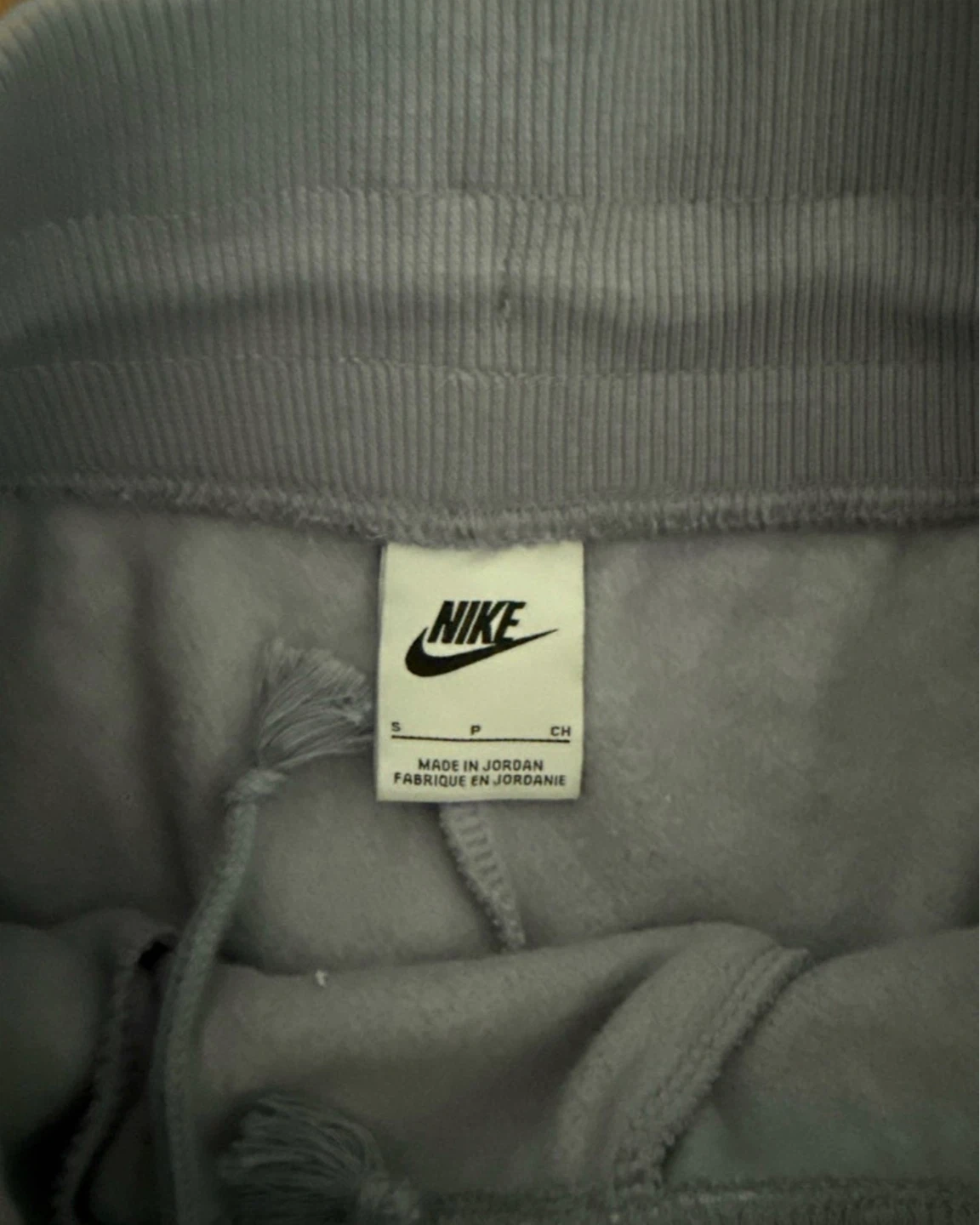 Size S Nike Cuffed Sweatpants - photo 4