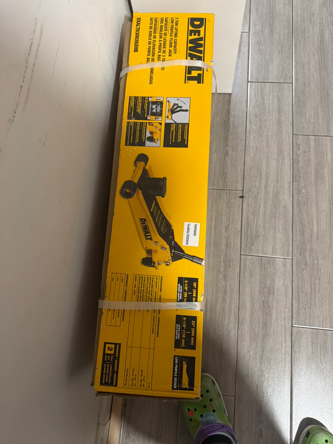 DeWalt 3 Ton Low Profile Floor Jack - photo 2