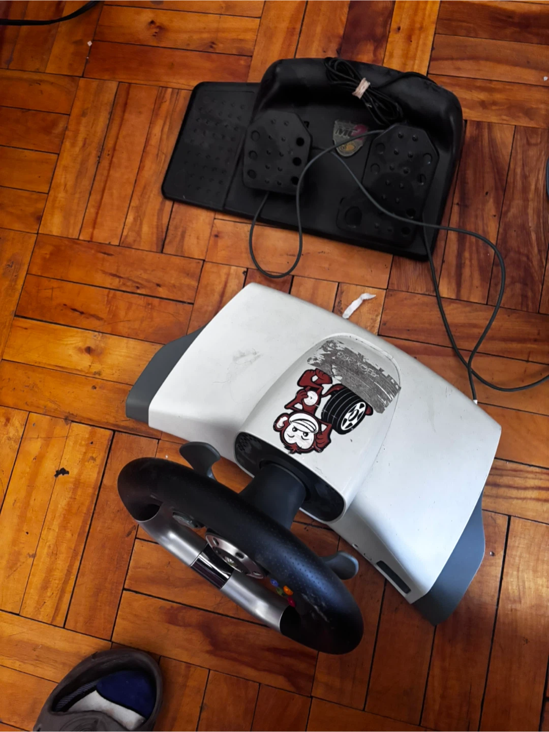 Microsoft Xbox 360 Wireless Racing Wheel - photo 2