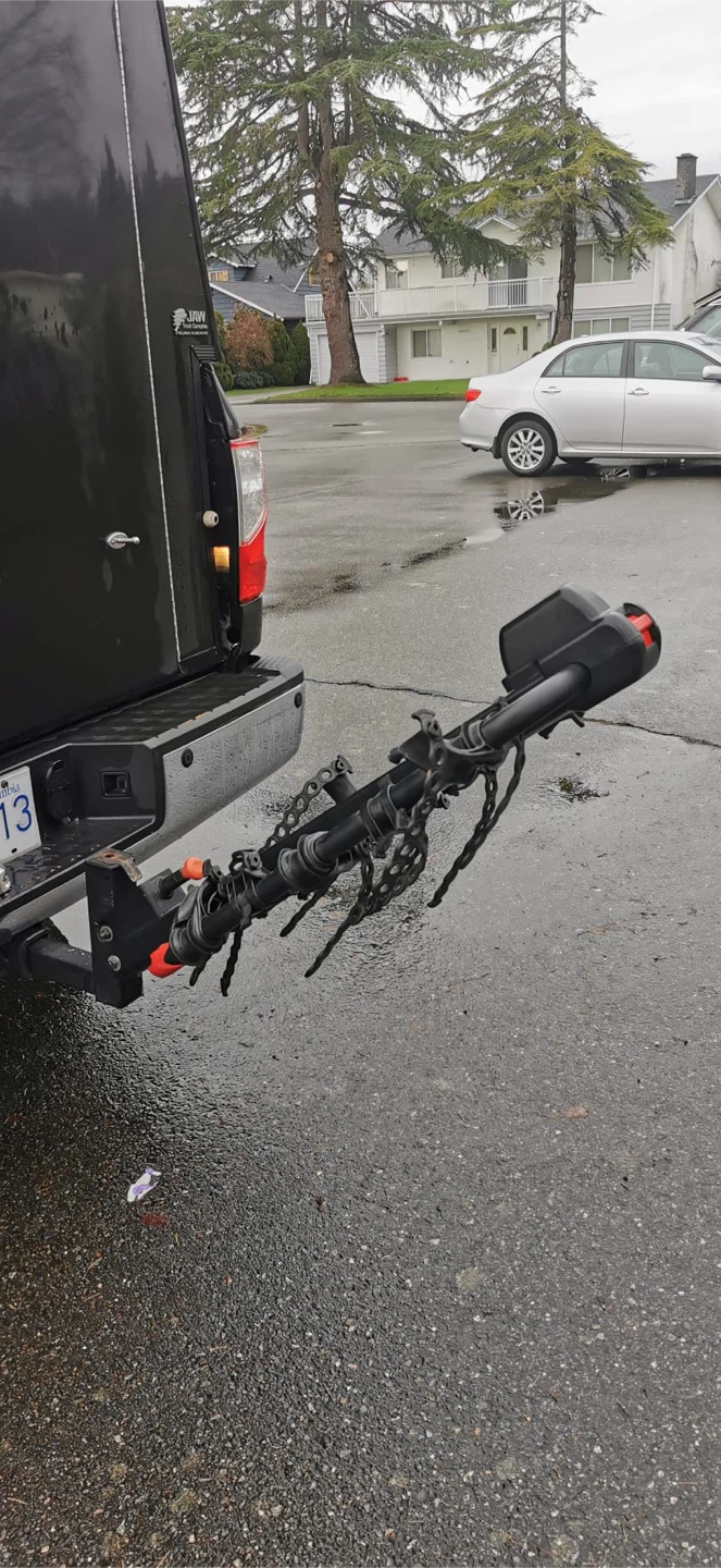 5 Bike Yakima Full Tilt Hitch Rack - photo 2