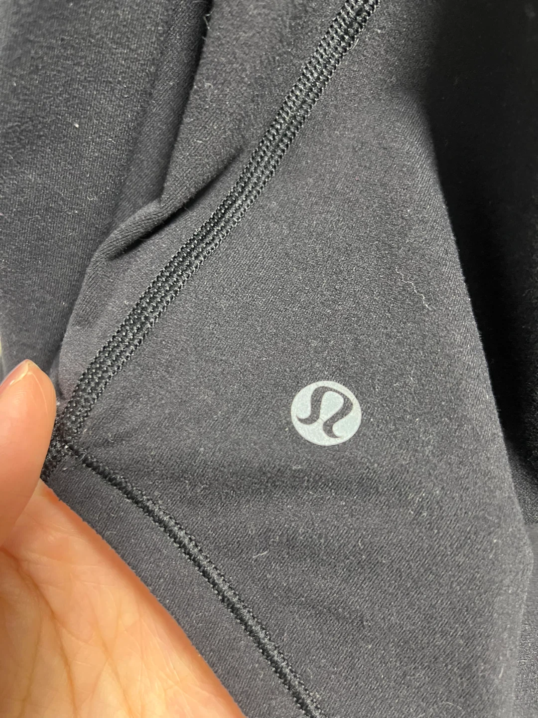Lululemon Black Long Sleeve Top size 4 - photo 3