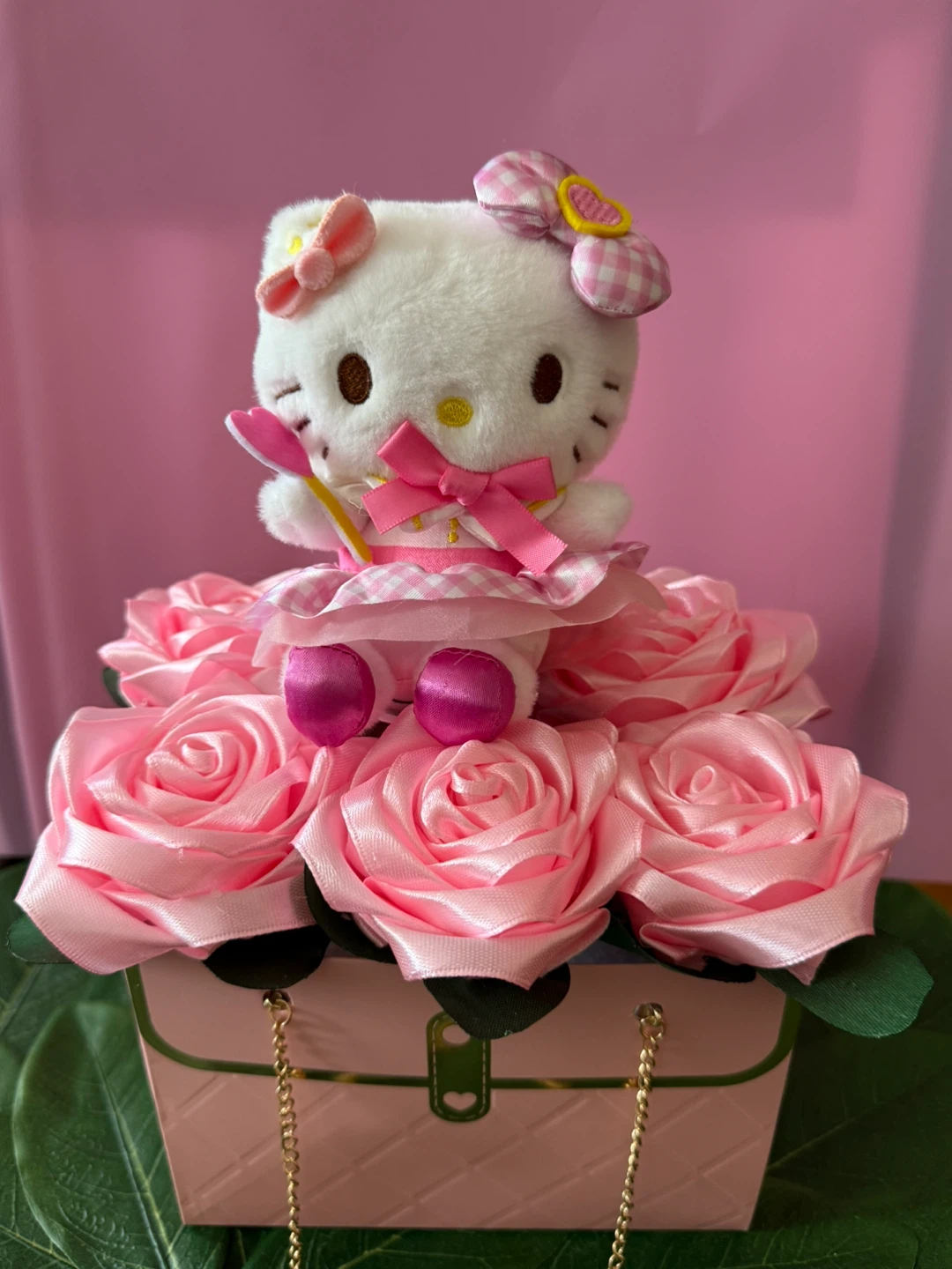 Hello Kitty Plush Flower Box with Pink Roses