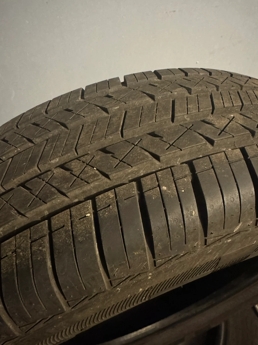 Lion Sport 4x4 Tire 205/70R16