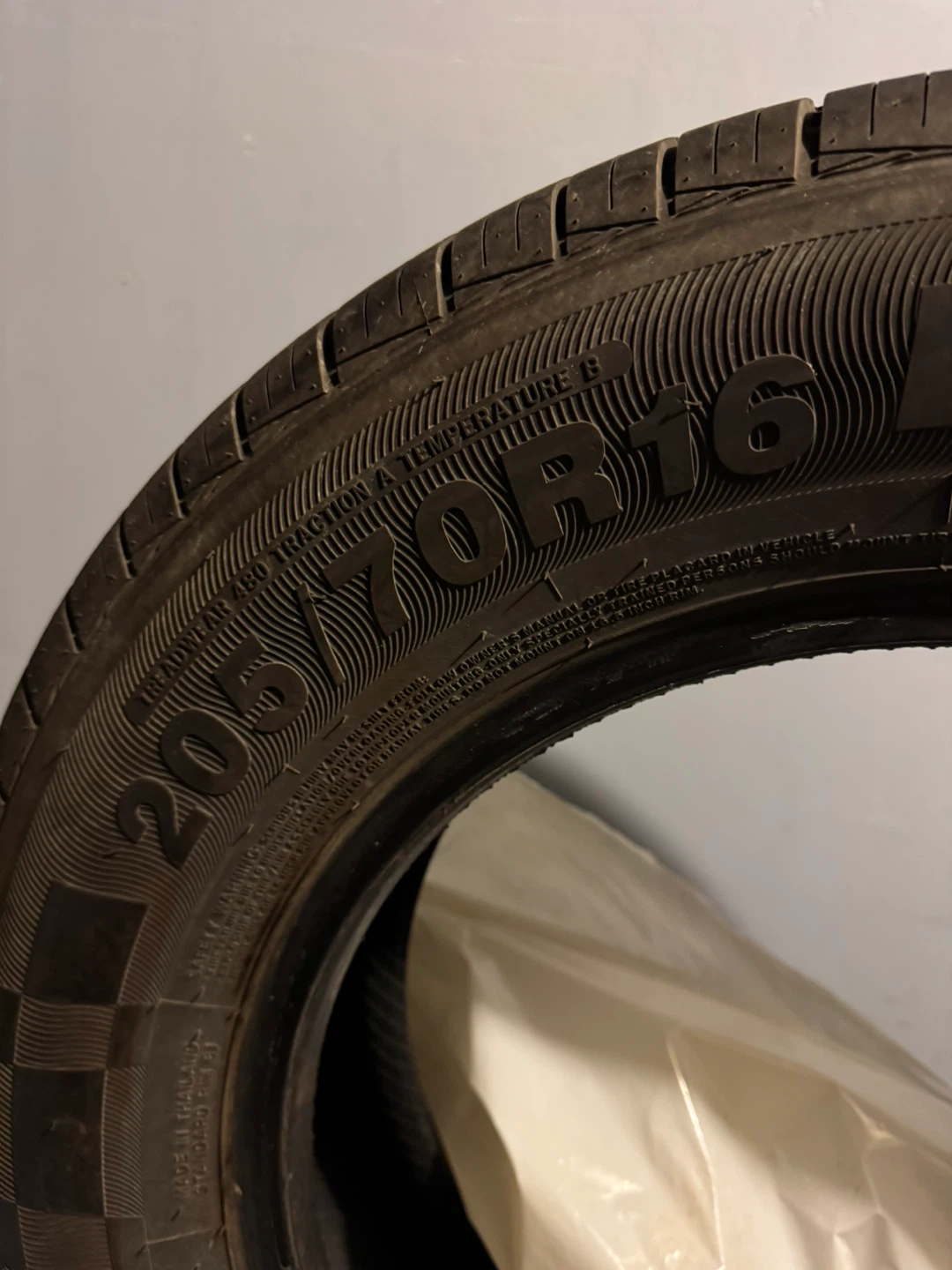 Lion Sport 4x4 Tire 205/70R16 - photo 4