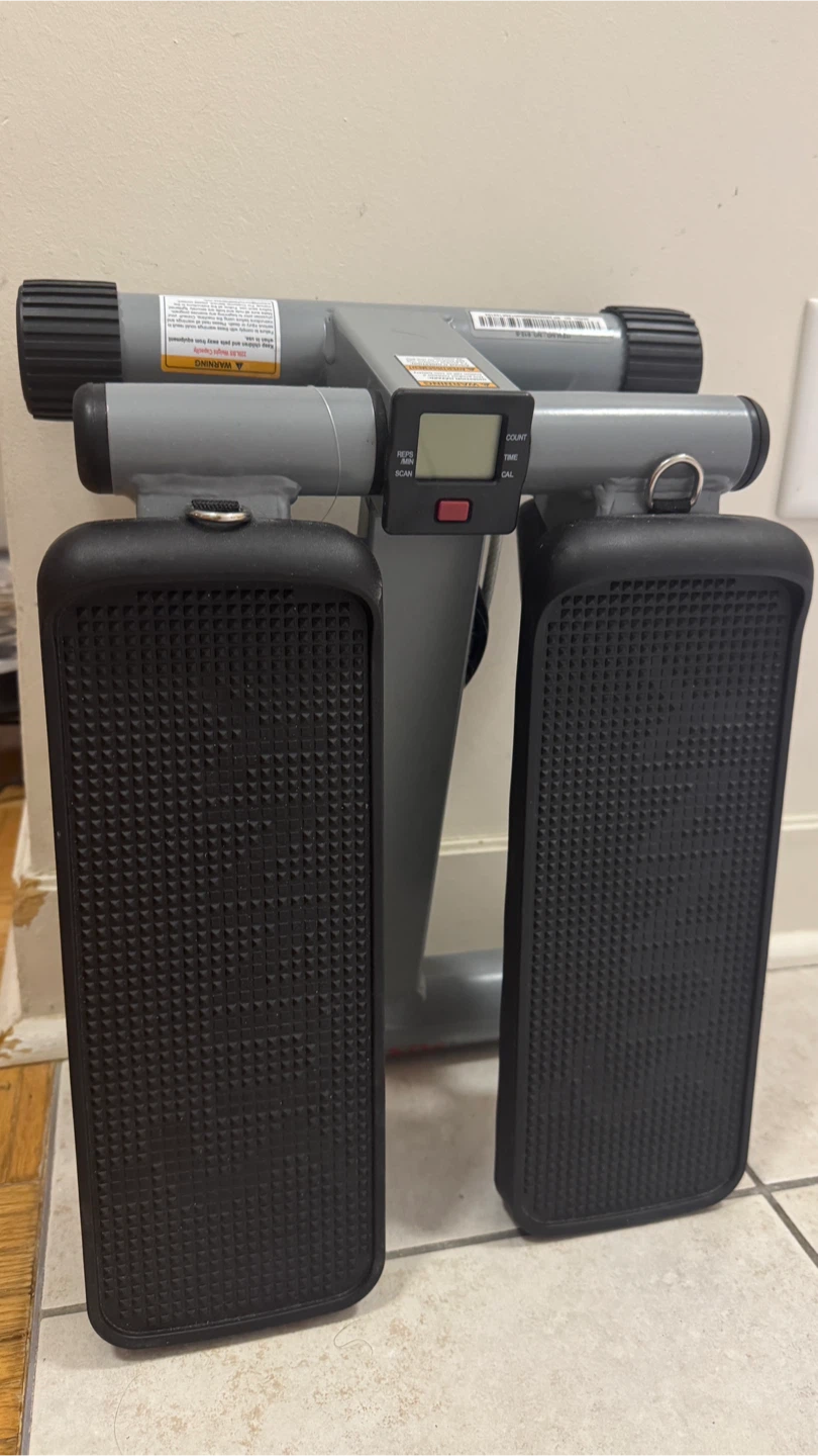 Moving sale - Newly Stepper with Digital Monitor